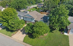254 W Rosewood Ln, Derby, KS 67037