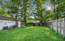 1910 Southmoor Dr, Toledo, OH 43609