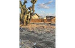 1326 E Ave Q, Palmdale, CA 93550