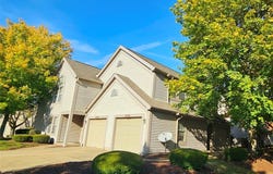 215 S Aspen Court unit: 2, Warren, OH 44484