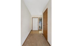 2118 S Butterfly Avenue, Springfield, MO 65807