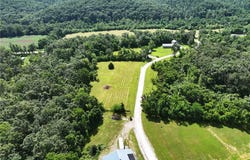 190 Woodridge Lane, Perryville, MO 63775