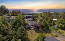 47165 HILL CREST DR, Neskowin, OR 97149