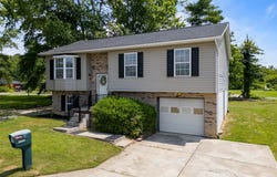 3 Whispering Pines Ct, Huntington, WV 25704