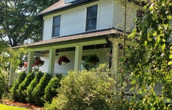 8423 E 1050th Ave, Robinson, IL 62454