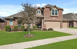 222 Oakcrest Drive, Justin, TX 76247
