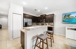 284 SW 7th Ct, Pompano Beach, FL 33060