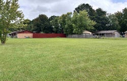 1212 Privett Park Drive, Lonoke, AR 72086