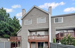 56 CONSTITUTION COURT, CHESTERBROOK, PA 19087