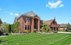 32560 Stefano Drive, Brownstown, MI 48173
