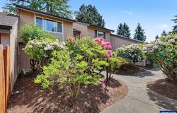 223 McNary Heights Dr N, Keizer, OR 97303