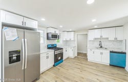 889 Yorkston Street, Schenectady, NY 12303