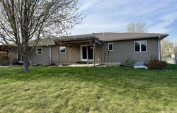 711 W 16th Ave, Mitchell, SD 57301
