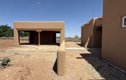 12 Eva Rd, Ranchos de Taos, NM 87557