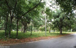 48 Valley Street, Port Orange, FL 32129