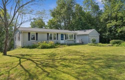 6 Olympic Avenue, Rockland, ME 04841