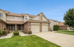 7124 Magnolia Lane, Waterford, MI 48327