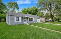 37 Saint Celeste Drive, Florissant, MO 63031