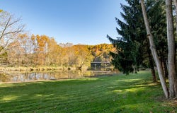 305 Mulberry Ln, Mouth of Wilson, VA 24363