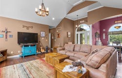 1207 County Road 649, Cape Girardeau, MO 63701