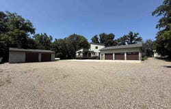 15367 300th Ct, MASON CITY, IA 50401