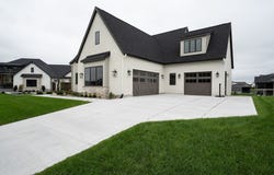 18270 Valleyview Circle, Clive, IA 50325