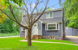 7 Syngle Way, Morganville, NJ 07751