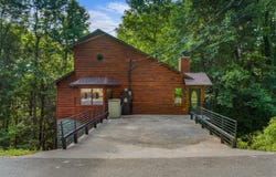 1444 S Baden Drive, Gatlinburg, TN 37738