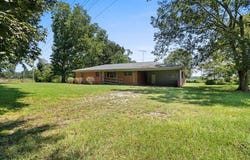 1035 MS-590, Ellisville, MS 39437