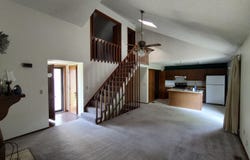 802 W 52nd St S, Wichita, KS 67217