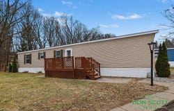 6913 Sandwood Street NE, Rockford, MI 49341