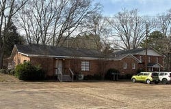 400 E adams, kosciusko, MS 39090