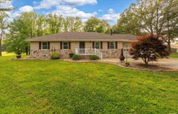 11371 CUNNINGHAM Lane, Marion, IL 62959