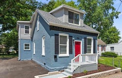 207 N 13th Street, Belleville, IL 62220