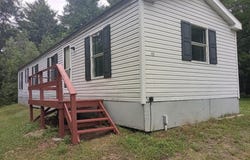 42 Village Street, China, ME 04358