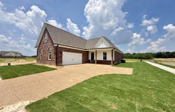 907 Coahoma Court, Nesbit, MS 38651