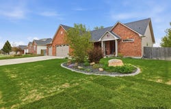 903 STERLING DR, Cheyenne, WY 82009