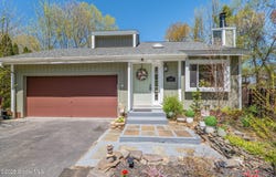 28 Carolanne Drive, Bethlehem, NY 12054