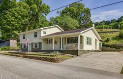 611 E Race St, Kingston, TN 37763