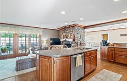 530 CROSSBROOK DRIVE E, BEREA, OH 44017