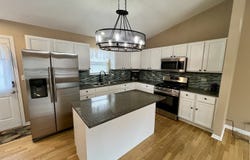 2610 S Elmkirk Park, McHenry, IL 60051