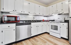 24 Cobblestone Ln, Gloucester, MA 01930