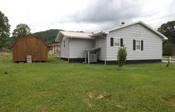 4921 W Cumberland Ave, Middlesboro, KY 40965