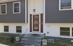 208 Depue Circle, Bushkill, PA 18324