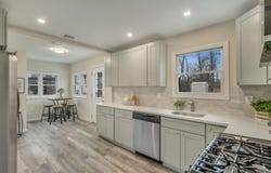 17 20th Avenue, Bay Shore, NY 11706