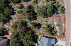 614 S Calvin Barrett, Blanco, TX 78606