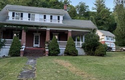 131 Jeffersonville Street, Tazewell, VA 24651