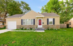 8805 E 73rd Street, Raytown, MO 64133
