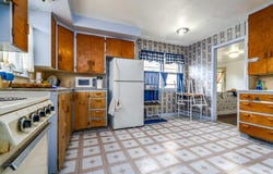 1002 Egleston Avenue, Kalamazoo, MI 49001