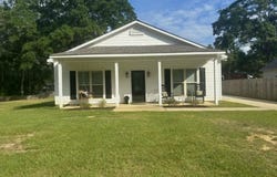 1082 E Railroad Avenue, Wesson, MS 39191